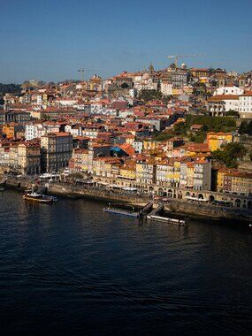 Meet your Posher, Ey